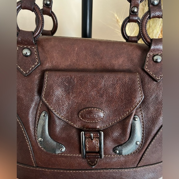 TOD’S Textured Leather Satchel w/dust bag - Picture 4 of 17